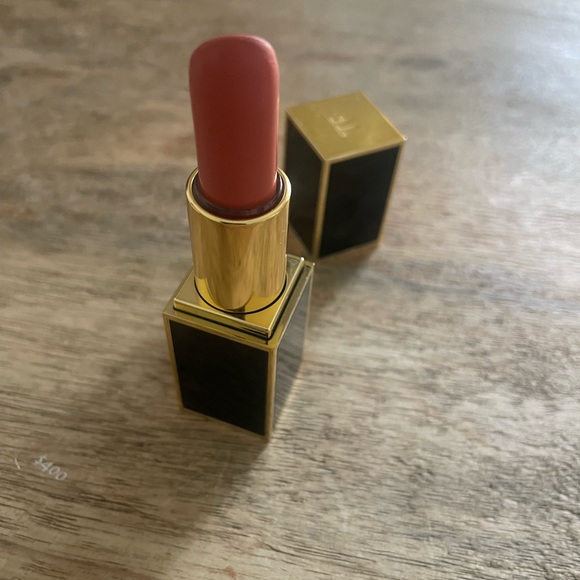 Tom Ford Matte Lipstick 307 Dashing